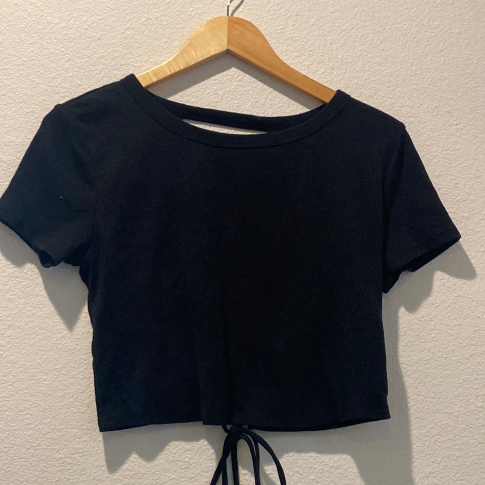 Cute cropped lace up tee